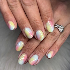 Pastel rainbow ombre nails